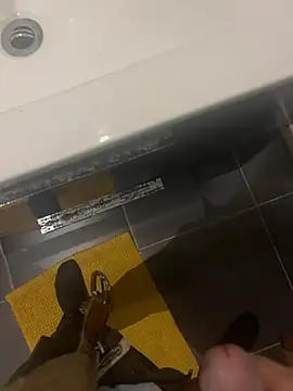 Snapshot of yannusgir33 chatting on 02.19.26 yannusgir33 online show from 02.19.26