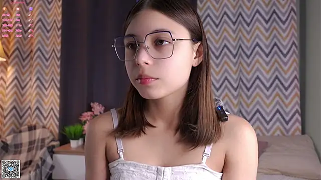 DarelleFare online show from 10.09.25