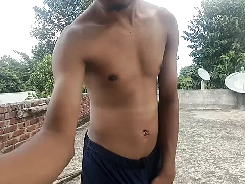 Snapshot of HomeCum chatting on 10.21.25 HomeCum online show from 10.21.25