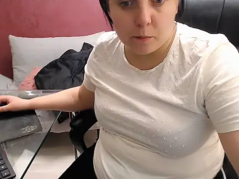 Snapshot of Wetandnaughtyxx chatting on 03.19.25 Wetandnaughtyxx online show from 03.19.25