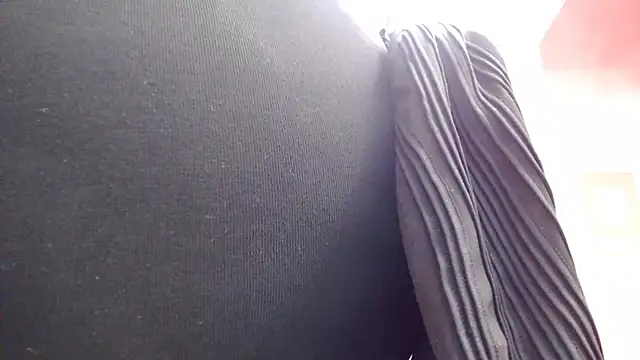 Snapshot of Wetandnaughtyxx chatting on 10.09.25 Wetandnaughtyxx online show from 10.09.25