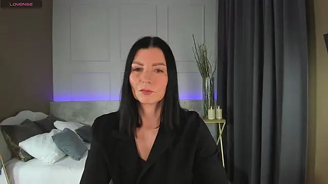 MonicaCheerful online show from 01.28.25