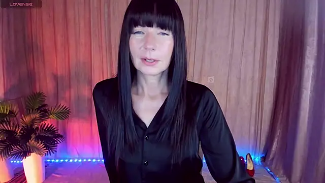 MonicaCheerful online show from 10.15.25