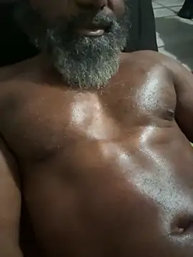 Snapshot of shavez5888 chatting on 10.05.25 shavez5888 online show from 10.05.25