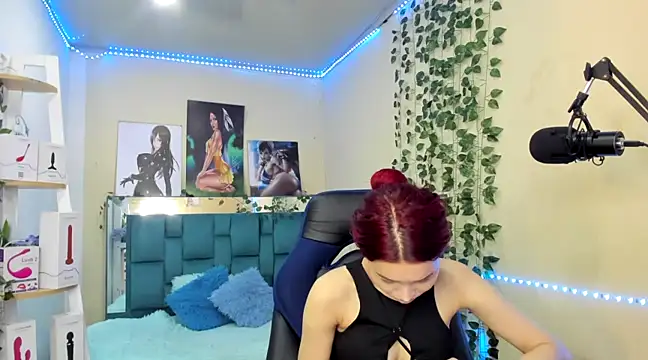 naomy hot 777 online show from 03.19.25