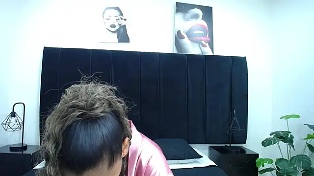 CamiilaReyes online show from 01.10.26