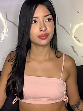 Snapshot of Miss_karol chatting on 02.04.25 Miss karol online show from 02.04.25