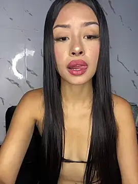 Snapshot of Miss_karol chatting on 02.25.25 Miss karol online show from 02.25.25