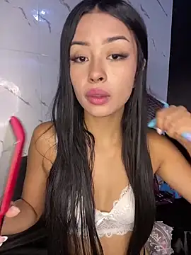 Snapshot of Miss_karol chatting on 03.01.25 Miss karol online show from 03.01.25