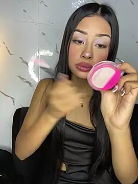 Snapshot of Miss_karol chatting on 03.06.25 Miss karol online show from 03.06.25