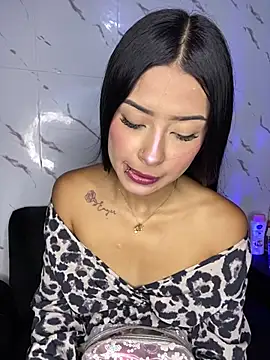 Snapshot of Miss_karol chatting on 03.20.25 Miss karol online show from 03.20.25