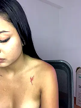 Snapshot of Miss_karol chatting on 09.27.25 Miss karol online show from 09.27.25