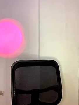 Snapshot of Miss_karol chatting on 10.10.25 Miss karol online show from 10.10.25