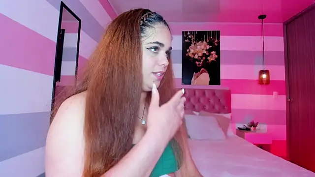 ninna curly online show from 12.18.25