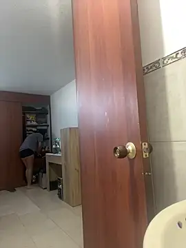 LiLy kIndly online show from 10.25.25