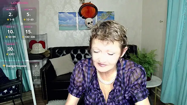 Snapshot of SexyGrandma_ chatting on 10.20.25 SexyGrandma online show from 10.20.25