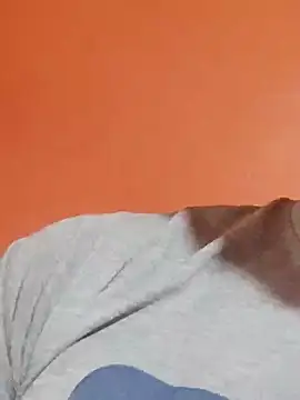 Milankure111 online show from 02.21.25