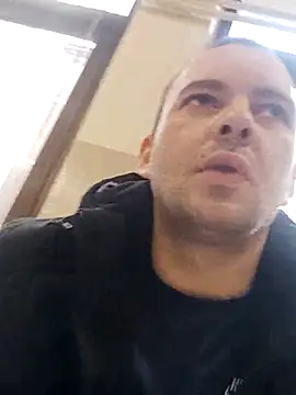 Milankure111 online show from 02.25.25