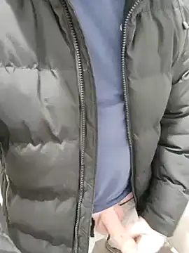 Milankure111 online show from 02.27.25