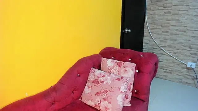 Snapshot of AlexxaSmall chatting on 09.12.25 AlexxaSmall online show from 09.12.25