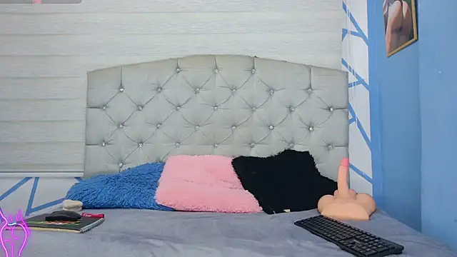 valeria  rouse online show from 11.11.25