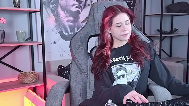 MisaPage online show from 11.28.25