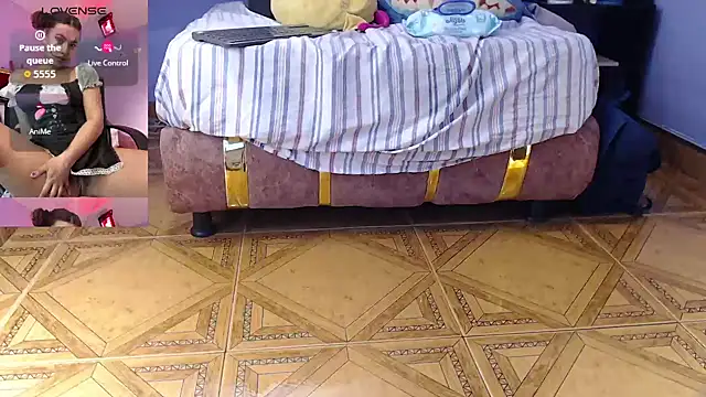 Snapshot of emily_fox_3 chatting on 11.04.25 emily fox 3 online show from 11.04.25