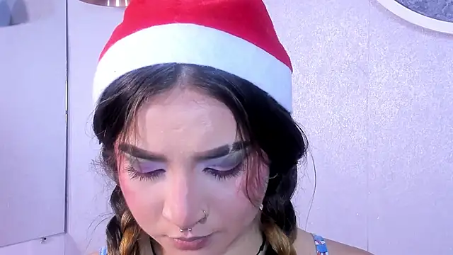 Shanntal  online show from 11.07.25