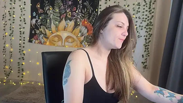 SweetyKatherine online show from 10.18.25