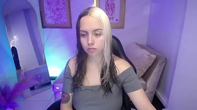 Hela v online show from 09.27.25