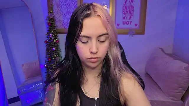 Hela v online show from 01.07.26