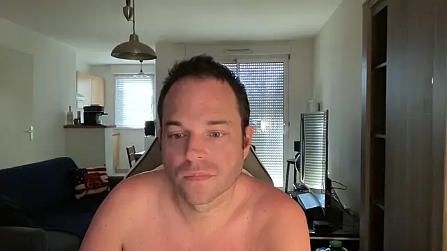 Snapshot of Funnyjul31 chatting on 02.23.25 Funnyjul31 online show from 02.23.25