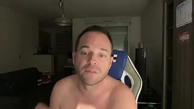 Snapshot of Funnyjul31 chatting on 03.09.25 Funnyjul31 online show from 03.09.25