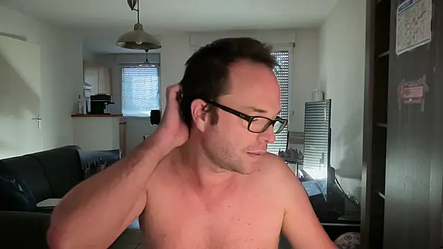 Snapshot of Funnyjul31 chatting on 10.10.25 Funnyjul31 online show from 10.10.25