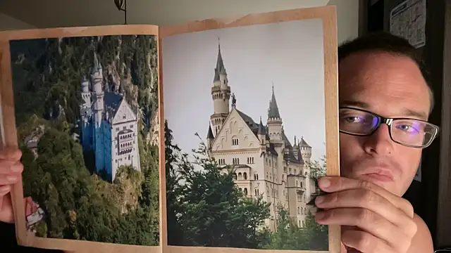 Snapshot of Funnyjul31 chatting on 10.29.25 Funnyjul31 online show from 10.29.25