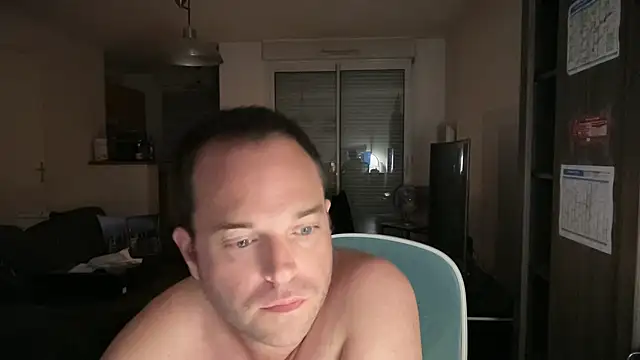 Snapshot of Funnyjul31 chatting on 10.31.25 Funnyjul31 online show from 10.31.25