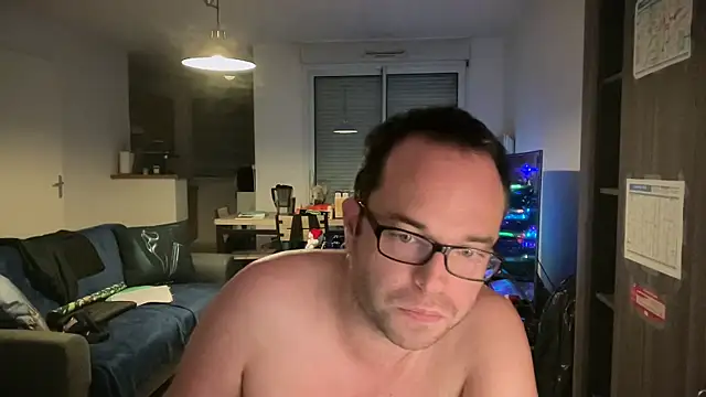 Funnyjul31 online show from 12.13.25