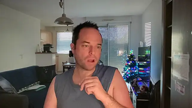 Funnyjul31 online show from 12.21.25