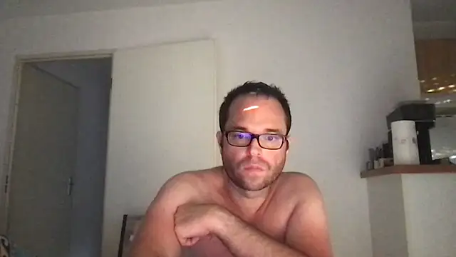Snapshot of Funnyjul31 chatting on 08.07.26 Funnyjul31 online show from 08.07.26