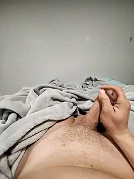 Snapshot of ElCastigador09 chatting on 03.05.25 ElCastigador09 online show from 03.05.25