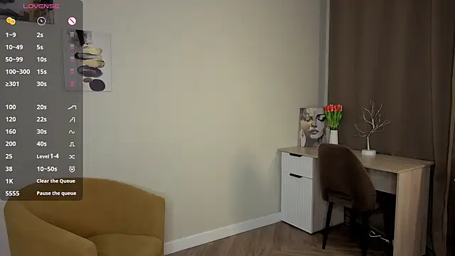 ElvaAxley online show from 11.05.25