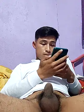 Snapshot of EduardoEspinoza12 chatting on 10.22.25 EduardoEspinoza12 online show from 10.22.25