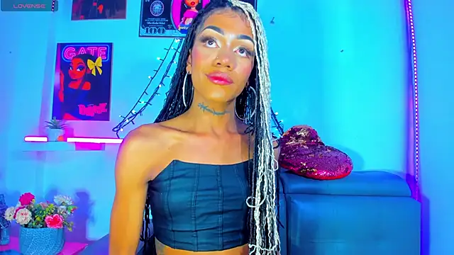 Snapshot of Cherry_splash chatting on 05.19.26 Cherry splash online show from 05.19.26