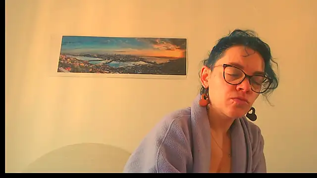 Ju-Hot online show from 12.22.25