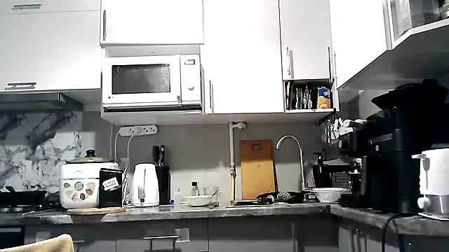 Snapshot of Misssweet_s chatting on 11.10.25 Misssweet s online show from 11.10.25