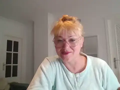 Luzia-Sal online show from 02.14.25