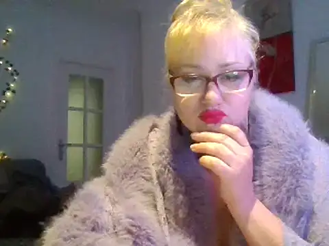 Luzia-Sal online show from 03.05.25