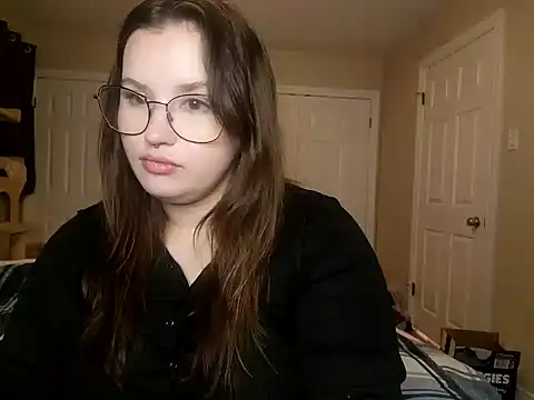 Snapshot of MrsJess chatting on 01.28.25 MrsJess online show from 01.28.25