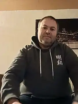 Snapshot of Pourleplasirs chatting on 02.21.25 Pourleplasirs online show from 02.21.25