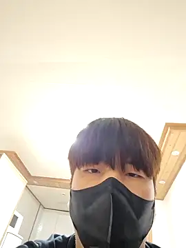 Snapshot of Tyyyggjju chatting on 10.24.25 Tyyyggjju online show from 10.24.25